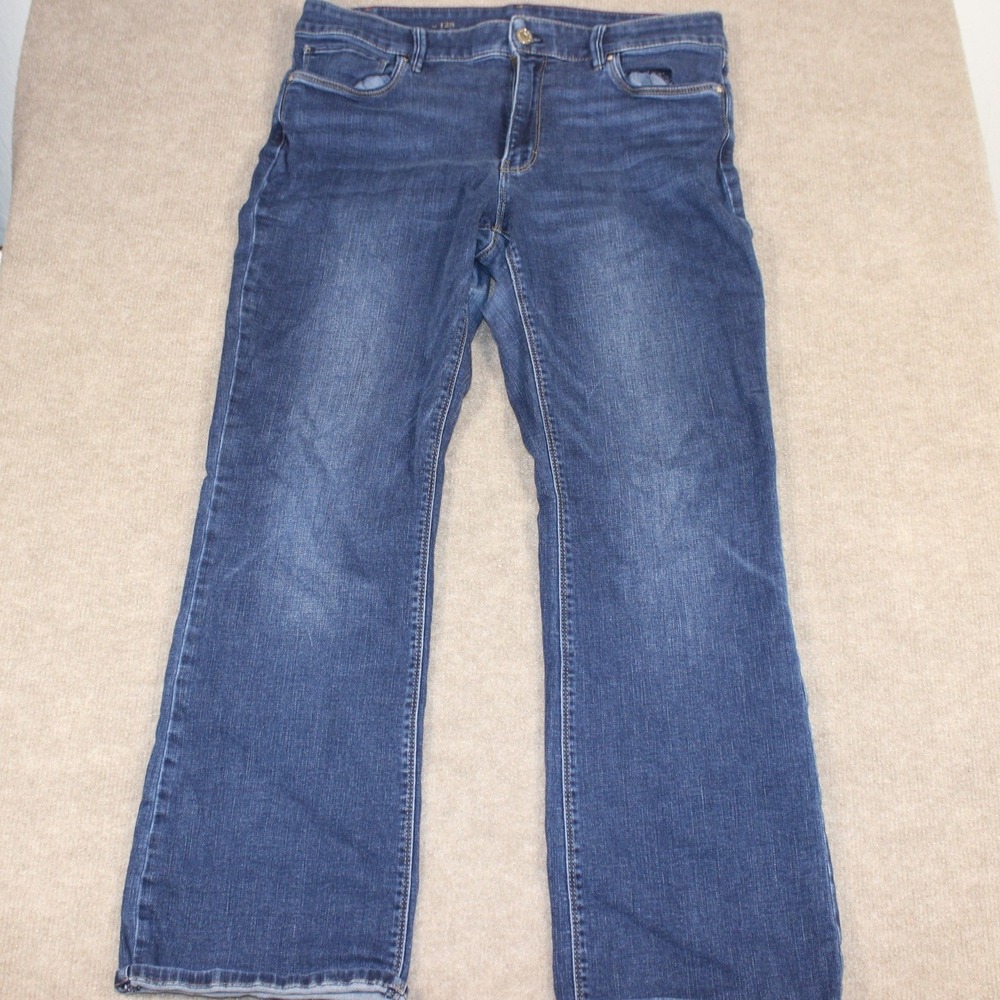 White House Black Market The Boot Jeans 12S Blue Dark Wash Bootcut Denim